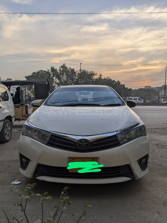 Toyota Corolla 2016 for Sale in Karachi Image-1
