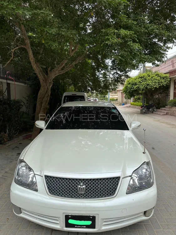 Toyota Crown 2005 for Sale in Karachi Image-1