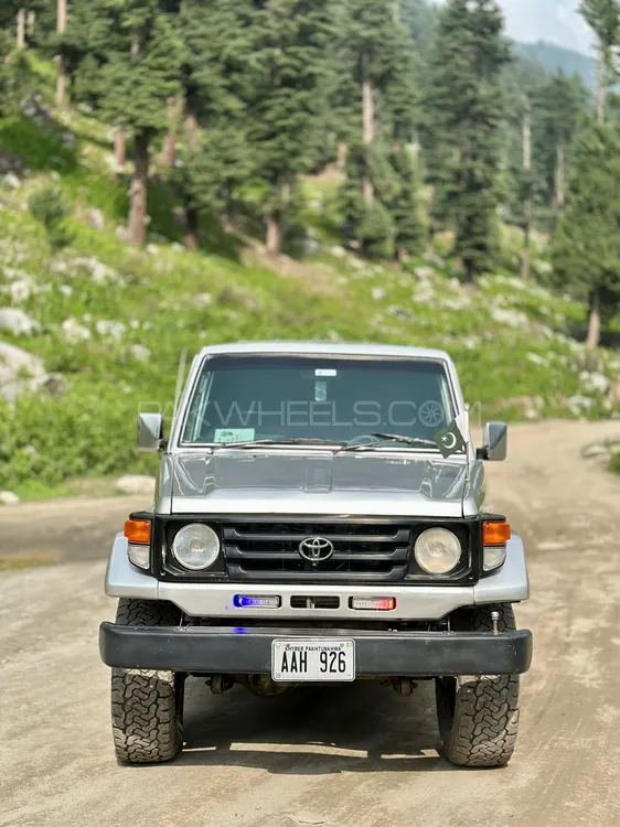 Toyota Land Cruiser 1986 for Sale in Malakand Agency Image-1