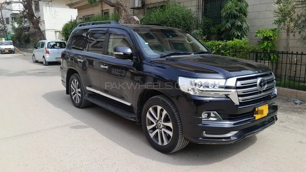 Toyota Land Cruiser 2015 for Sale in Karachi Image-1