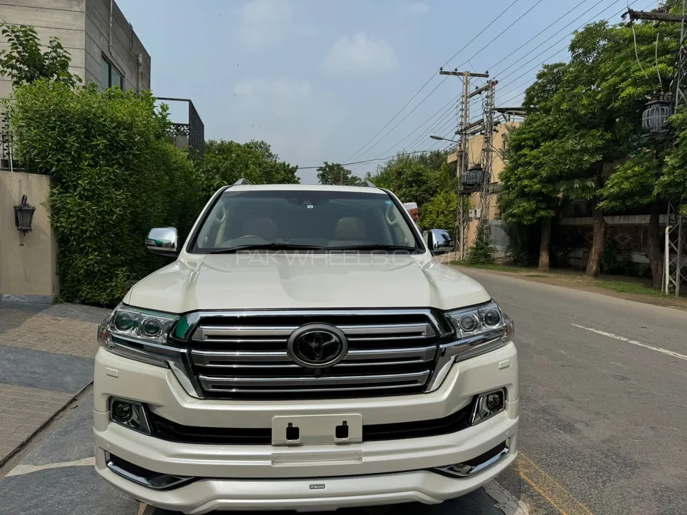 Toyota Land Cruiser 2017 for Sale in Lahore Image-1
