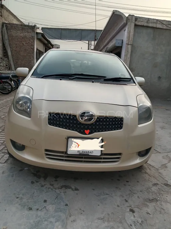 Toyota Vitz 2007 for Sale in Peshawar Image-1