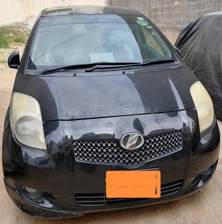Toyota Vitz 2012 for Sale in Karachi Image-1