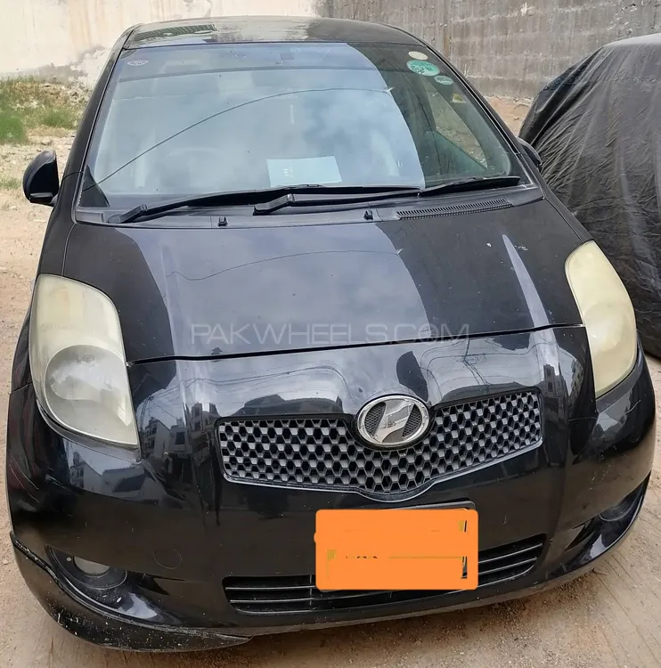 Toyota Vitz 2012 for Sale in Karachi Image-1
