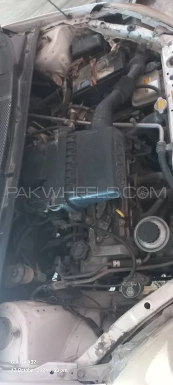 Toyota Vitz 2001 for Sale in Akora khattak Image-1