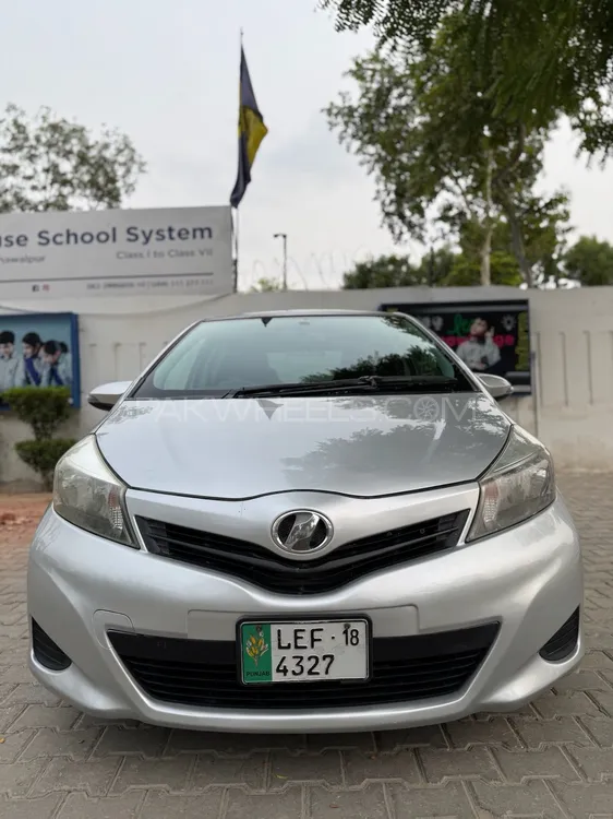 Toyota Vitz 2014 for Sale in Bahawalpur Image-1