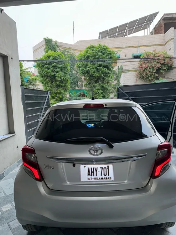 Toyota Vitz 2018 for Sale in Lahore Image-1