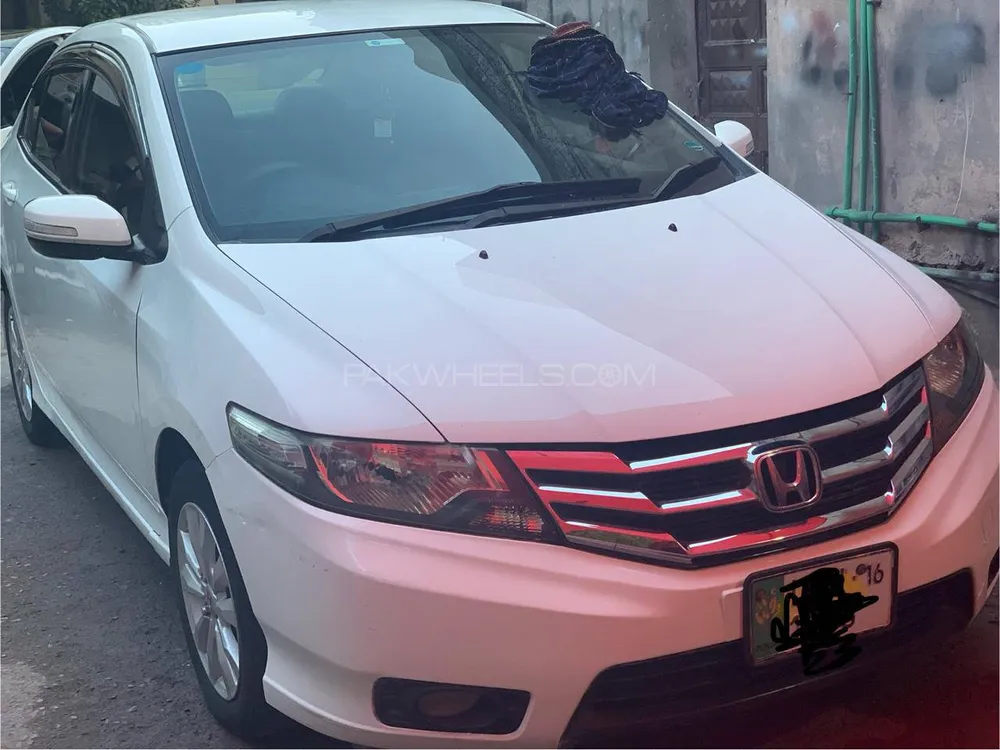 Honda City 2016 for Sale in Faisalabad Image-1