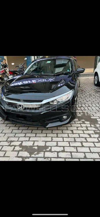 Honda Civic 2018 for Sale in Peshawar Image-1