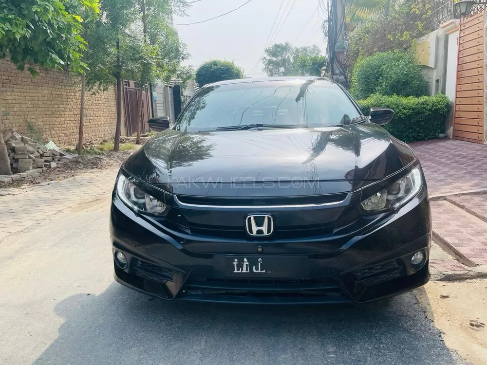Honda Civic 2017 for Sale in Burewala Image-1