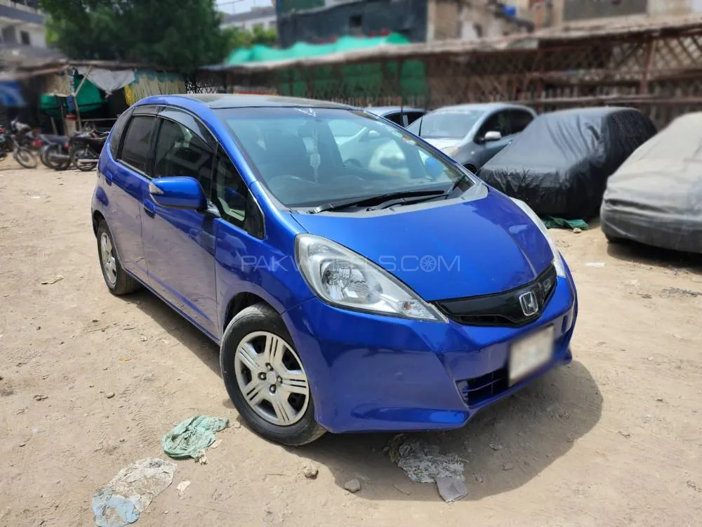Honda Fit 2012 for Sale in Karachi Image-1