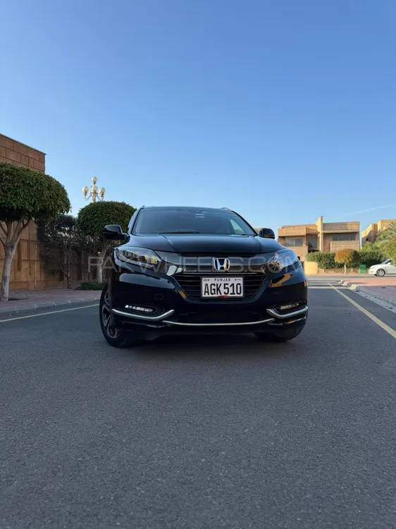 Honda Vezel 2023 for Sale in Lahore Image-1