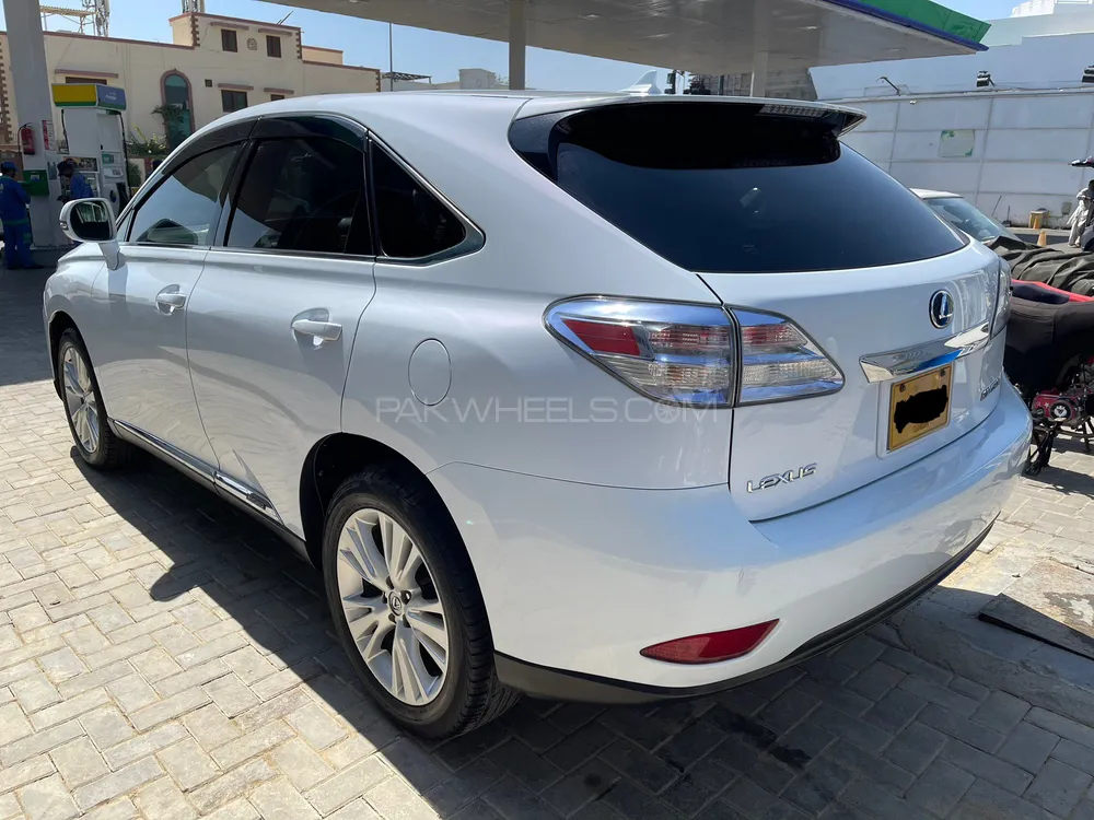 لیکزس آر ایکس سیریز 2011 for Sale in کراچی لیکزس آر ایکس سیریز 2011 for Sale in کراچی Image-2