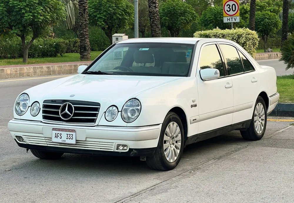 Mercedes Benz E Class 1996 for Sale in Rawalpindi Image-1