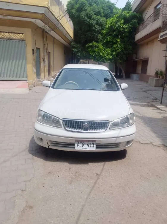 Nissan Sunny 2010 for Sale in Multan Image-1
