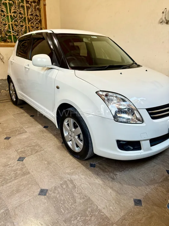 Suzuki Swift 2018 for Sale in Islamabad Image-1