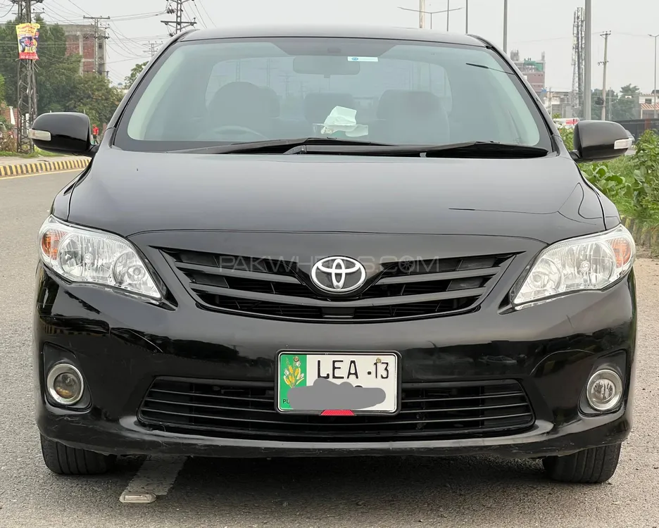 Toyota Corolla 2013 for Sale in Lahore Image-1