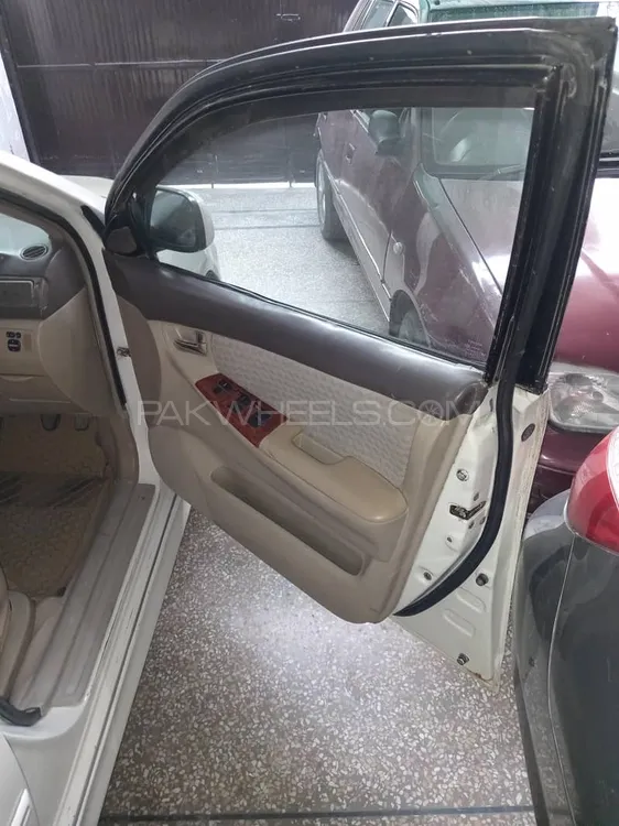 Toyota Corolla 2004 for Sale in Sheikhupura Image-1