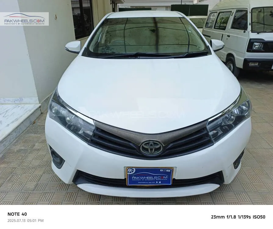 Toyota Corolla 2015 for Sale in Karachi Image-1