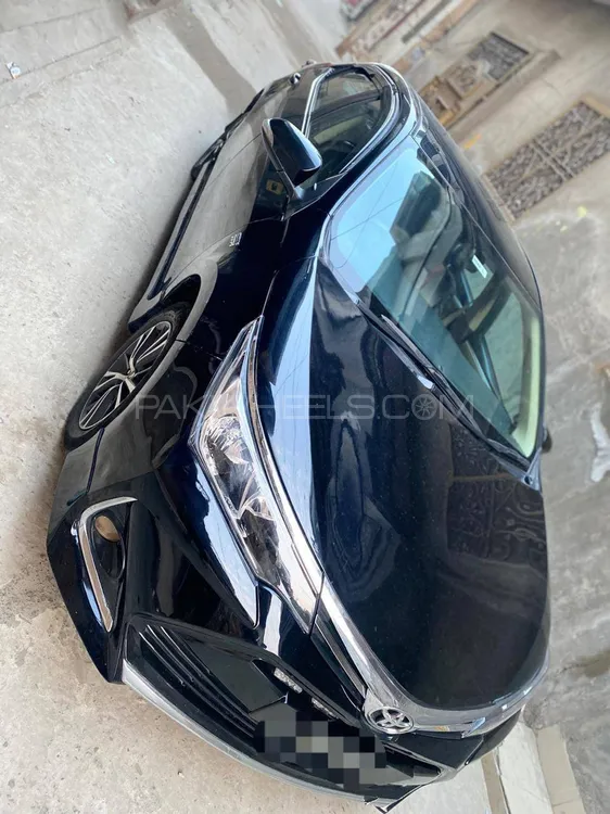 Toyota Corolla 2018 for Sale in Gujranwala Image-1