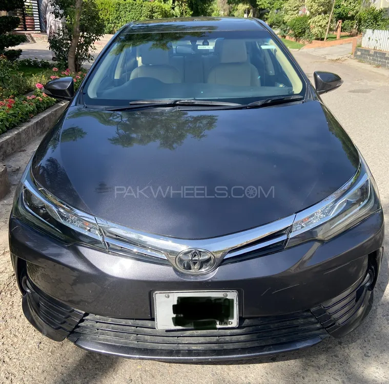 Toyota Corolla 2017 for Sale in Islamabad Image-1