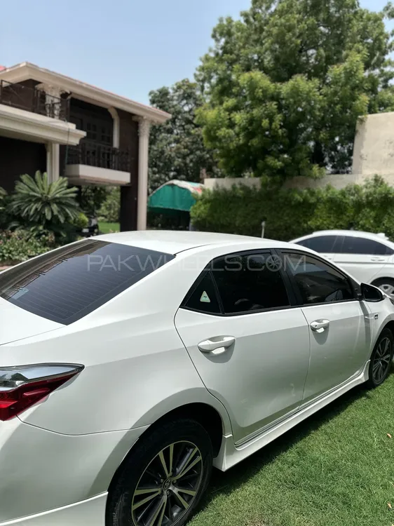 Toyota Corolla 2021 for Sale in Faisalabad Image-1