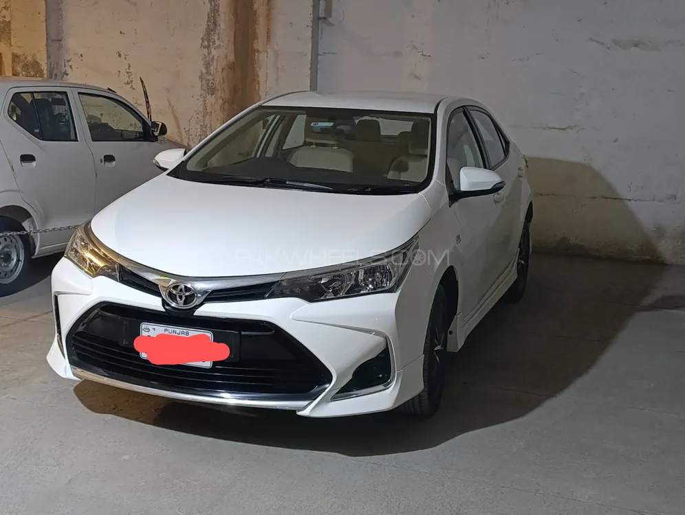 Toyota Corolla 2021 for Sale in Lahore Image-1