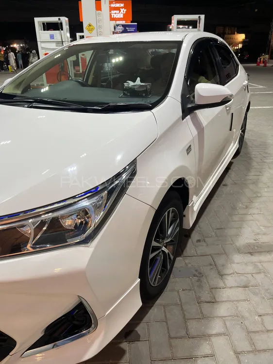 Toyota Corolla 2021 for Sale in Lahore Image-1