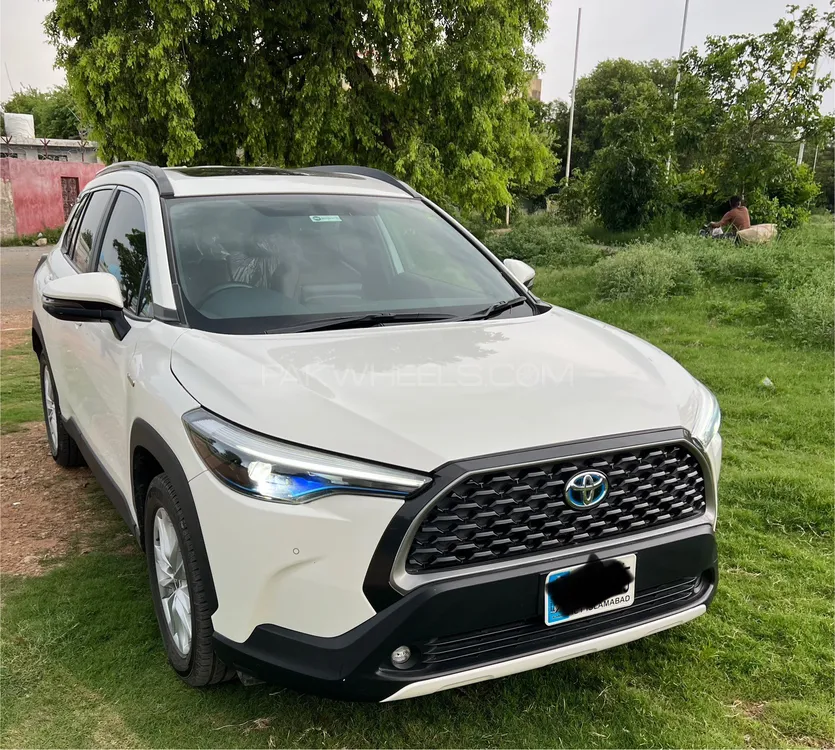 Toyota Corolla Cross 2024 for Sale in Islamabad Image-1