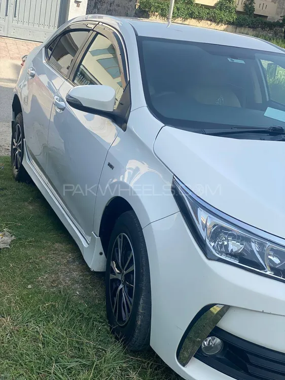 Toyota Corolla 2018 for Sale in Islamabad Image-1