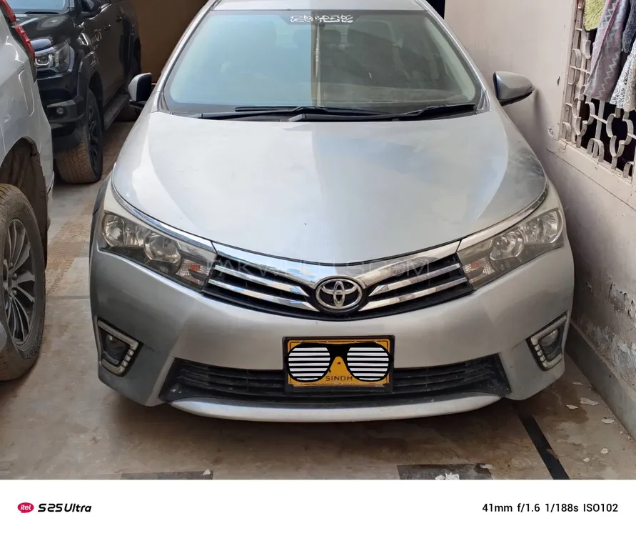 Toyota Corolla 2015 for Sale in Karachi Image-1