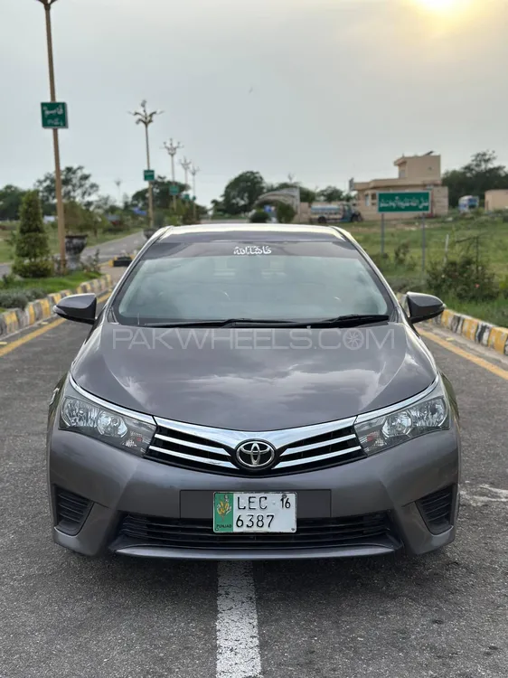 Toyota Corolla 2016 for Sale in Fateh Jang Image-1