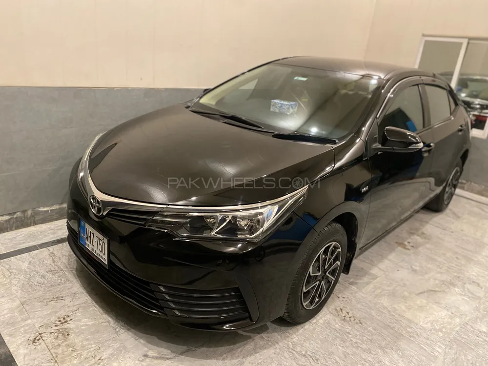 Toyota Corolla 2018 for Sale in Faisalabad Image-1