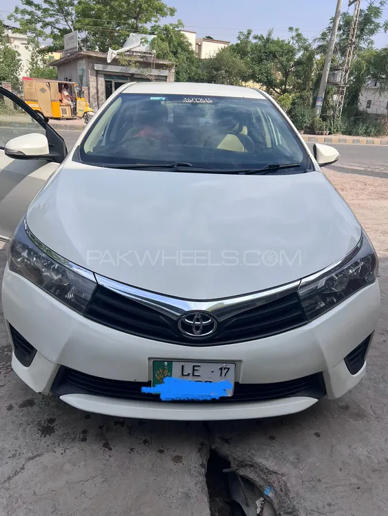 Toyota Corolla 2017 for Sale in Sialkot Image-1