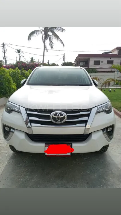 Toyota Fortuner 2019 for Sale in Karachi Image-1