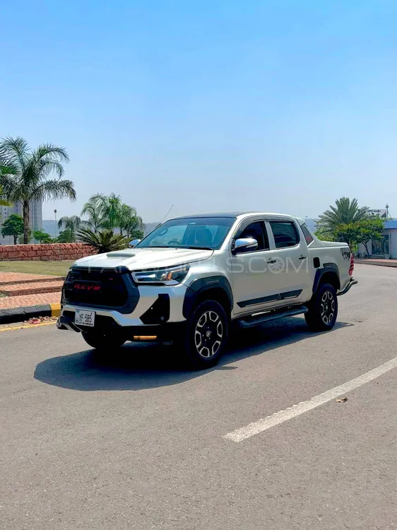 Toyota Hilux 2007 for Sale in Islamabad Image-1