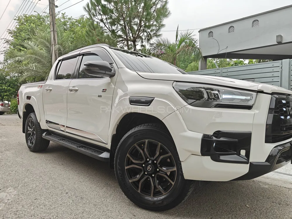 Toyota Hilux 2021 for Sale in Lahore Image-1