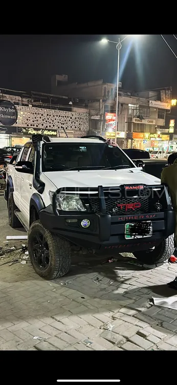 Toyota Hilux 2016 for Sale in Lahore Image-1