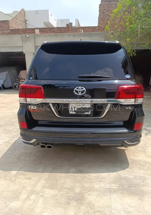 Toyota Land Cruiser 2019 for Sale in Okara Toyota Land Cruiser 2019 for Sale in Okara Image-2
