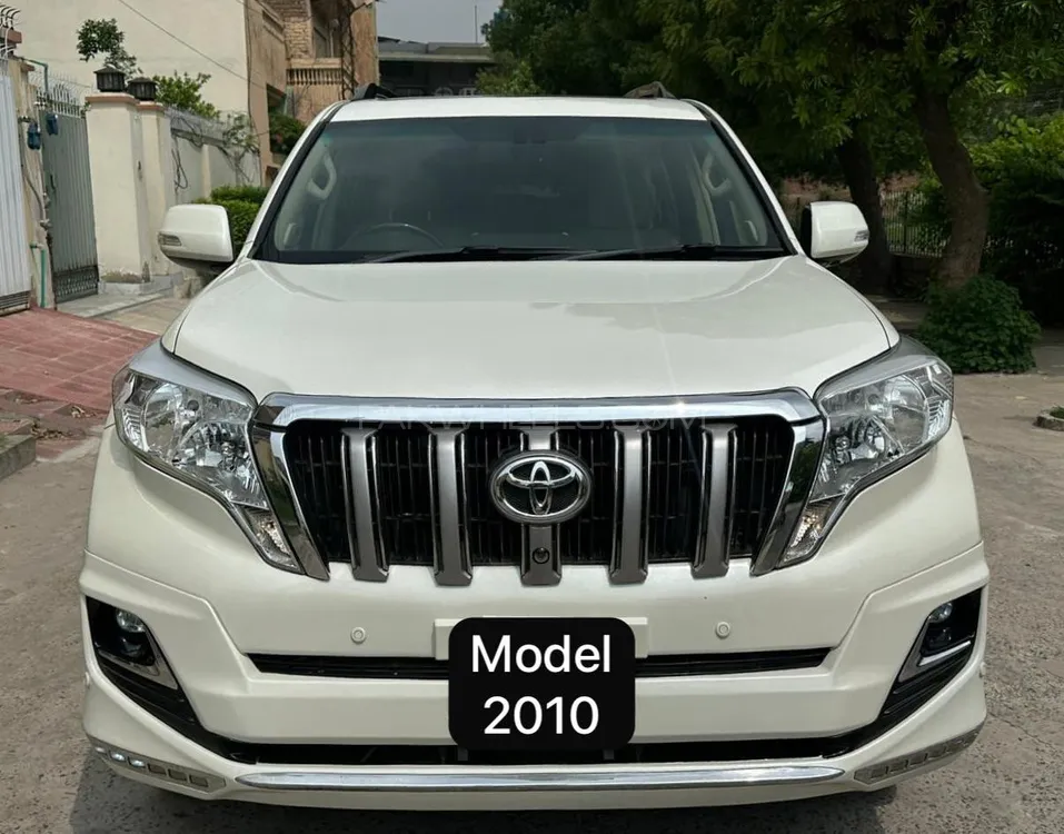 Toyota Prado 2011 for Sale in Liaqat Pur Image-1