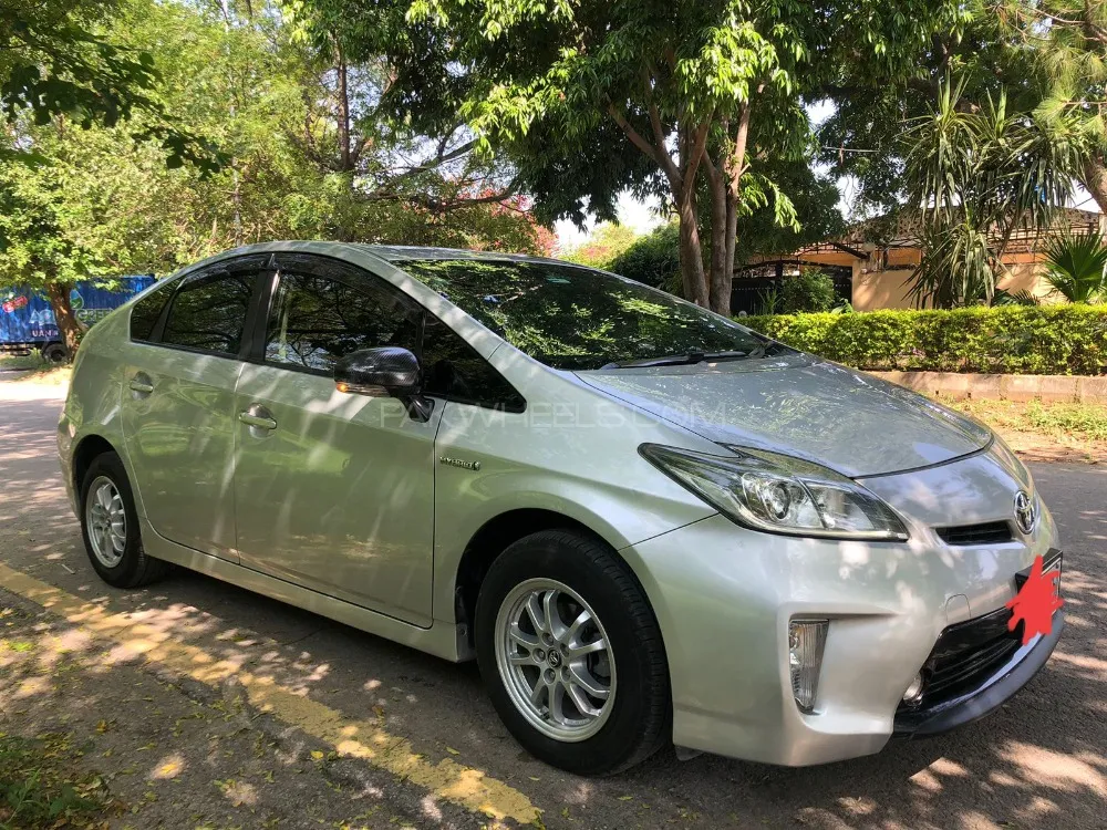 Toyota Prius 2014 for Sale in Islamabad Image-1