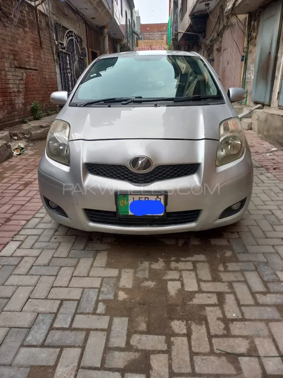 Toyota Vitz 2008 for Sale in Lahore Image-1