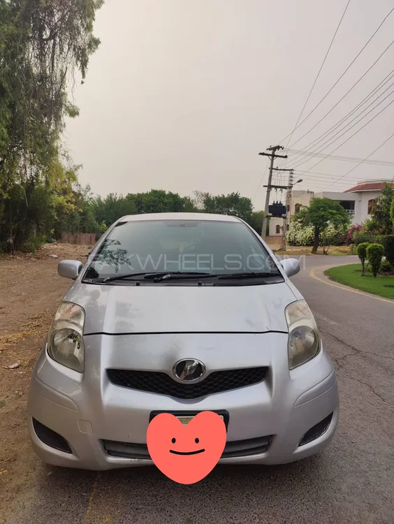 Toyota Vitz 2008 for Sale in Lahore Image-1