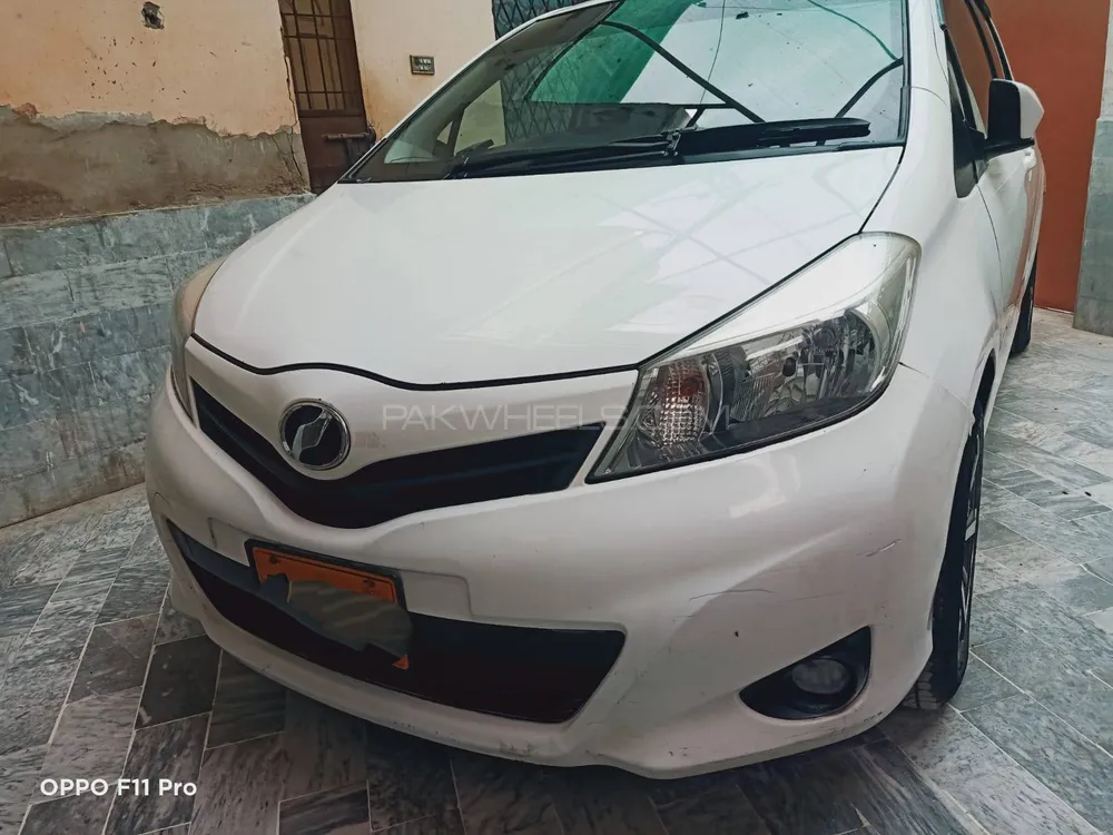Toyota Vitz 2014 for Sale in Hyderabad Image-1