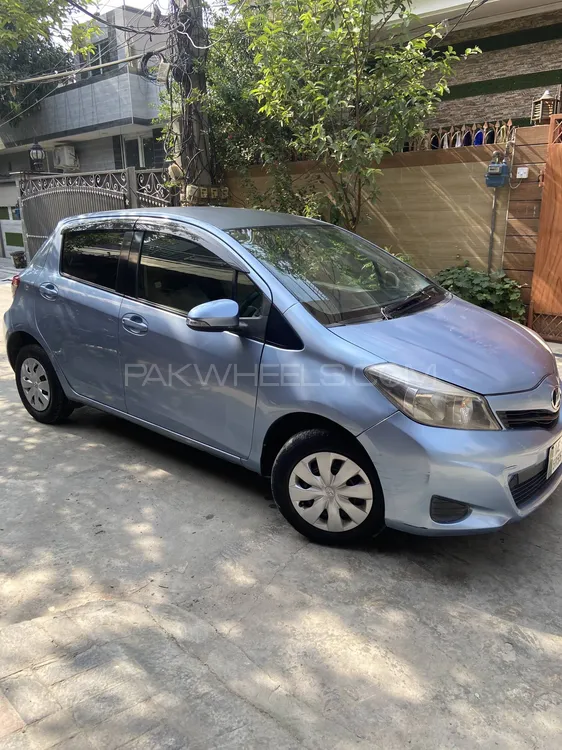 Toyota Vitz 2012 for Sale in Lahore Image-1