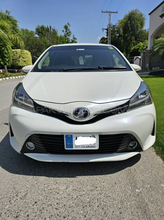 Toyota Vitz 2014 for Sale in Islamabad Image-1