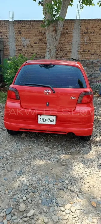 Toyota Vitz 2001 for Sale in Charsadda Image-1