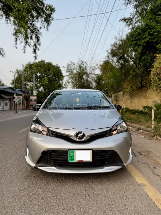 Toyota Vitz 2016 for Sale in Lahore Image-1
