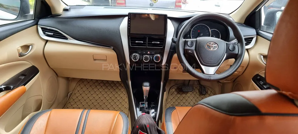 Toyota Yaris Sedan 2020 for Sale in Karachi Image-1