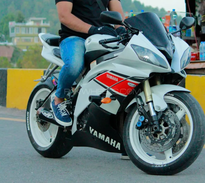 Yamaha YZF-R6 2007 for Sale Image-1